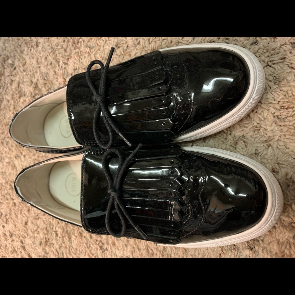 Black Patent Slip On Spectator Tennis Shoes